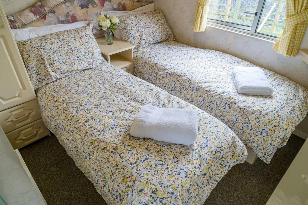 Wind In The Willows: Sleeps 4, Kitchen, Bathroom, Lounge, Wifi Appartement Napton on The Hill